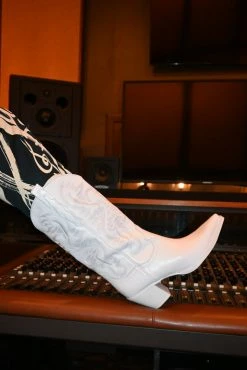 STRATEGY Extended Sizes AMARILLO