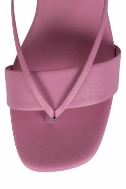 Jeffrey Campbell ANIMALE Trend: Y2K