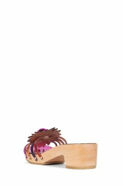 HS BLOSSOMS Social Butterfly