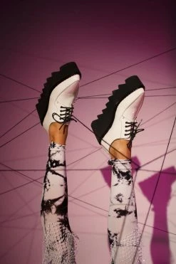 DV Platforms BOYSDNTCRY