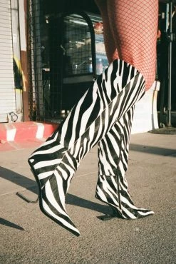 Jeffrey Campbell COMPASS-KH