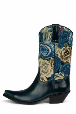 STRATEGY CROSSROADS Boots