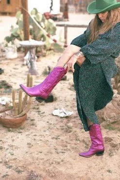 STRATEGY Boots DAGGET