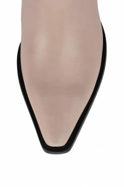 STRATEGY Boots DAGGET