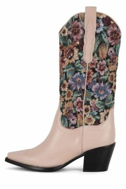 STRATEGY Boots DAGGET