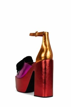 YYH FATALE Social Butterfly