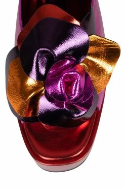 YYH FATALE Social Butterfly