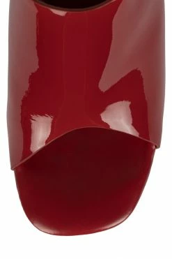 Jeffrey Campbell GIAH-2 Center Of Attention