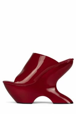 Jeffrey Campbell GIAH-2 Center Of Attention