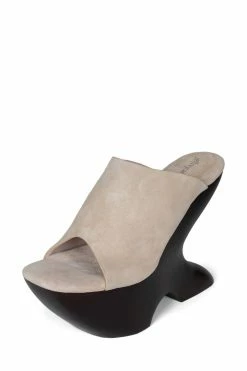 Jeffrey Campbell GIAH-2 Center Of Attention