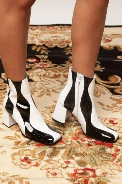 STRATEGY Sale LAVALAMP