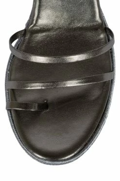 CALZADOS MERCHE S.L. Sale LAYERED 13 CALZADOS MERCHE S.L. Sale LAYERED