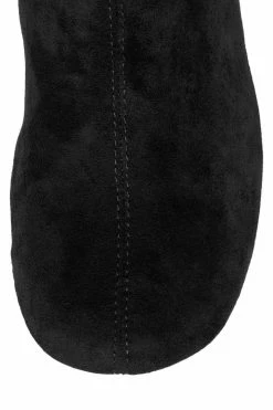 STRATEGY Center Of Attention MIAH