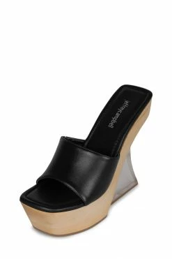 DV PELLUCID Center Of Attention