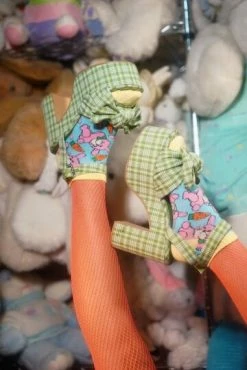 DV Trend: Y2K PICNIC