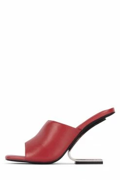 STRATEGY Center Of Attention PROTRACTOR