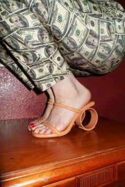 Jeffrey Campbell RITE-ROUND