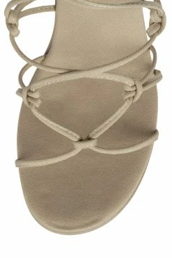 Jeffrey Campbell SHINDIA Trend: Y2K